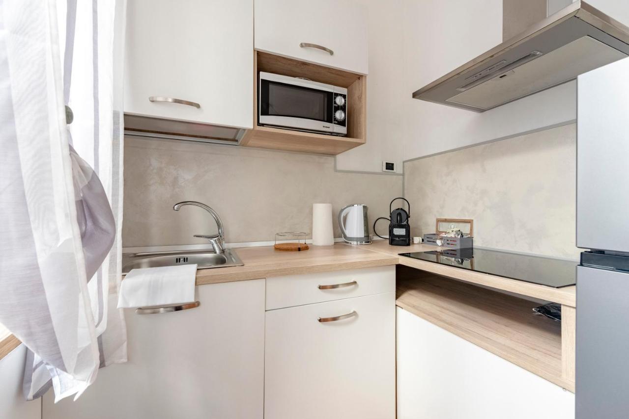 Mazzini 12 Very Central Apartment With Private Garage, Air Conditioning, Wifi, Just 50 Meters From The Beach Рапалло Экстерьер фото